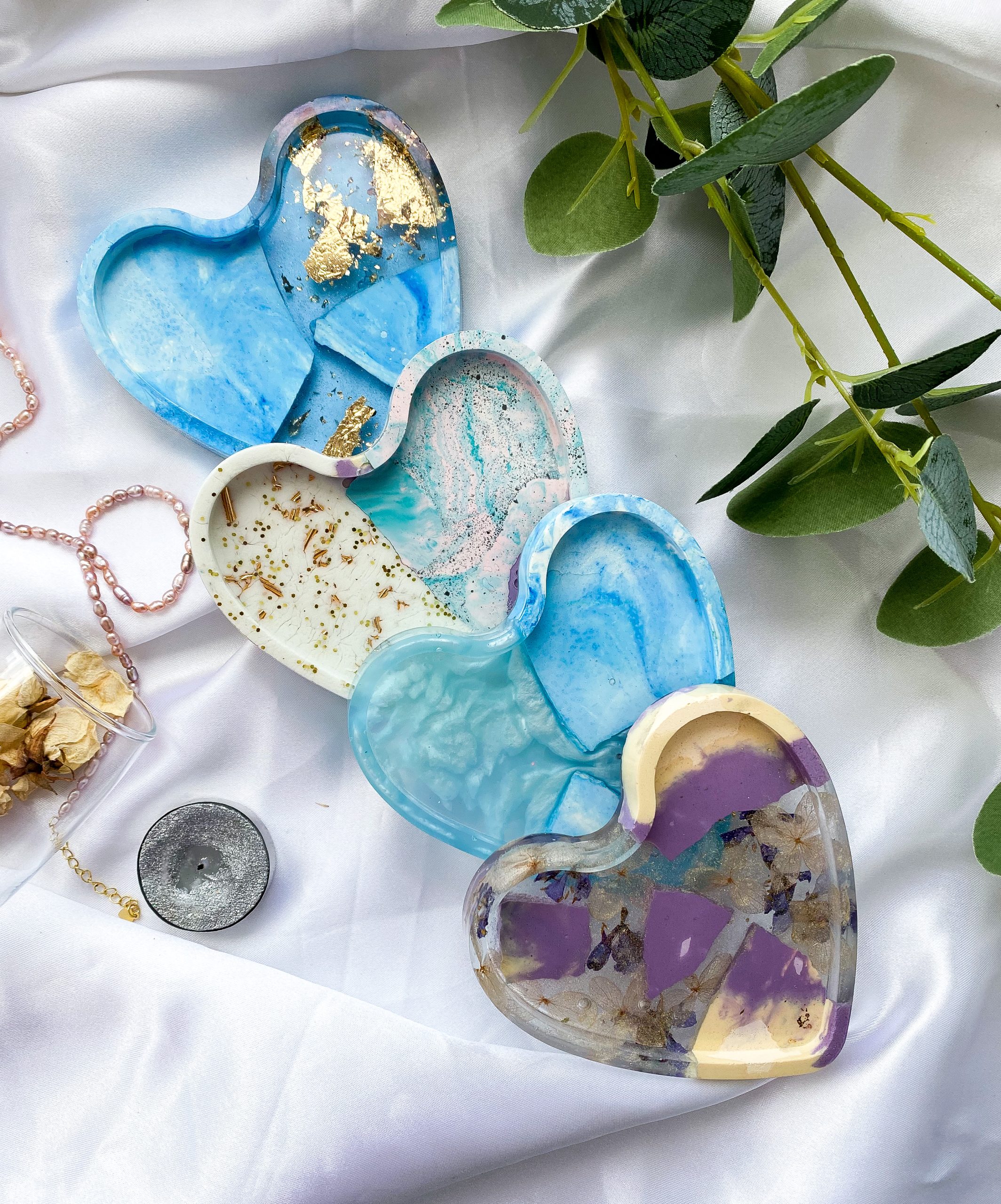 Coasters for mugs table setting epoxy resinart gypsum handmade stand for candles under perfumes plates for jewelry decor