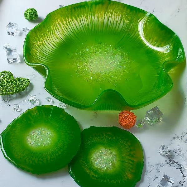 Ecolime epoxy resin fruit bowl and stand set: vibrant and sustainable lime-themed home decor